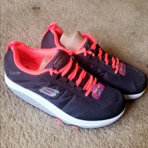 Shape up fitness walker shoe